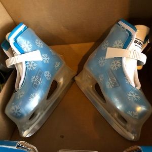 Bauer Lil’ Angel Hockey Skates